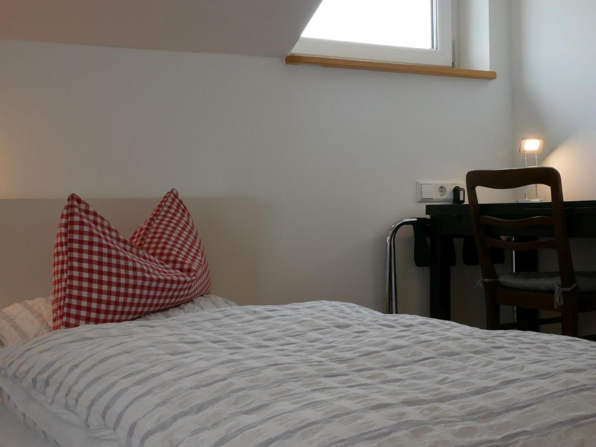 Ferienwohnungen Knodel Sachsenheim Bagian luar foto
